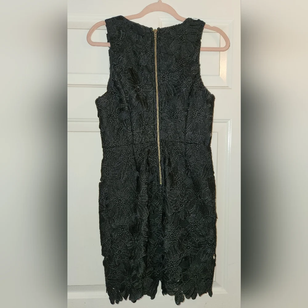 ASTR LACE DRESS !! - Picture 2 of 3